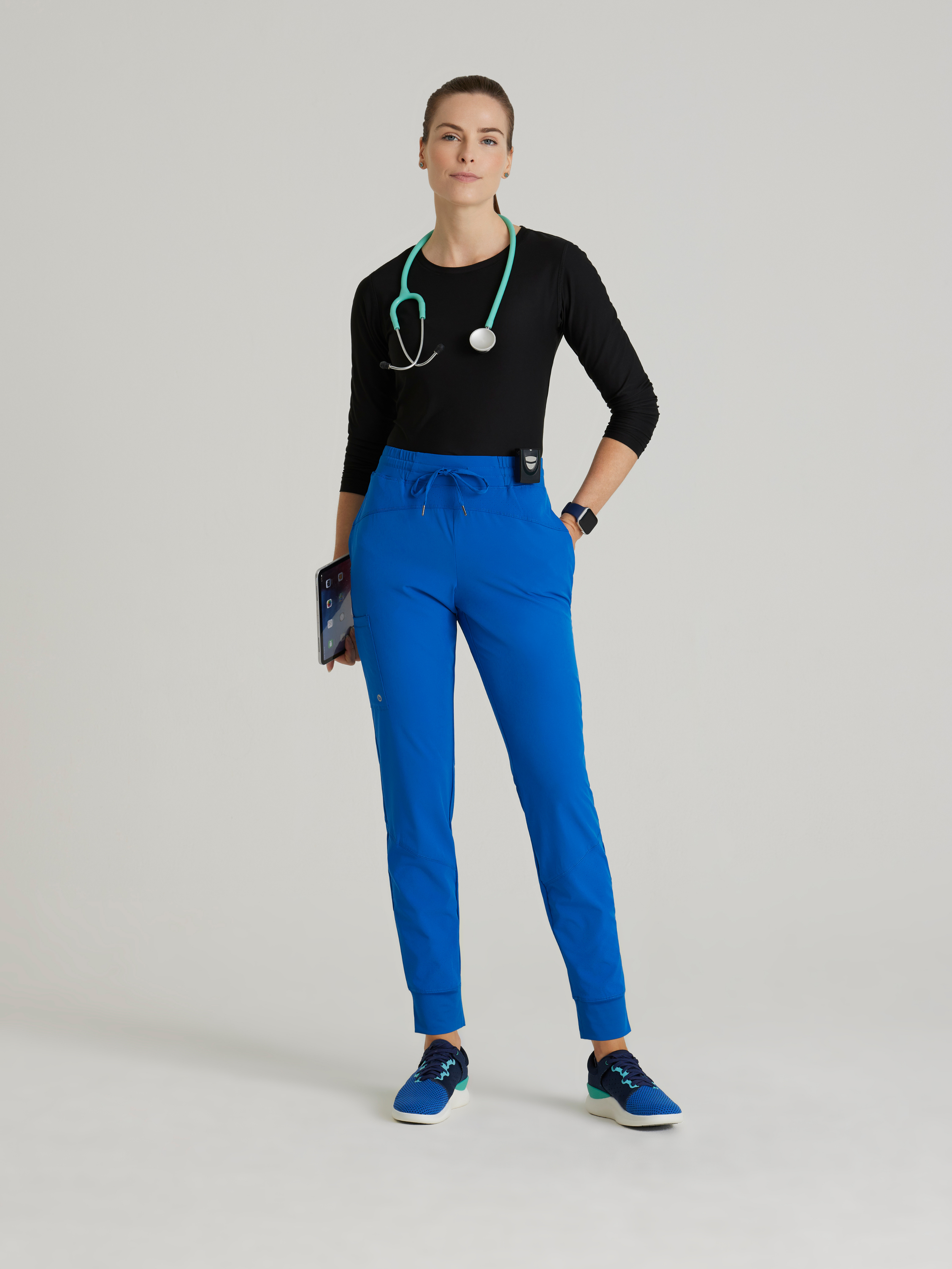 Boost 3-Pocket Mid-Rise Jogger Scrub Pant BARCO® One