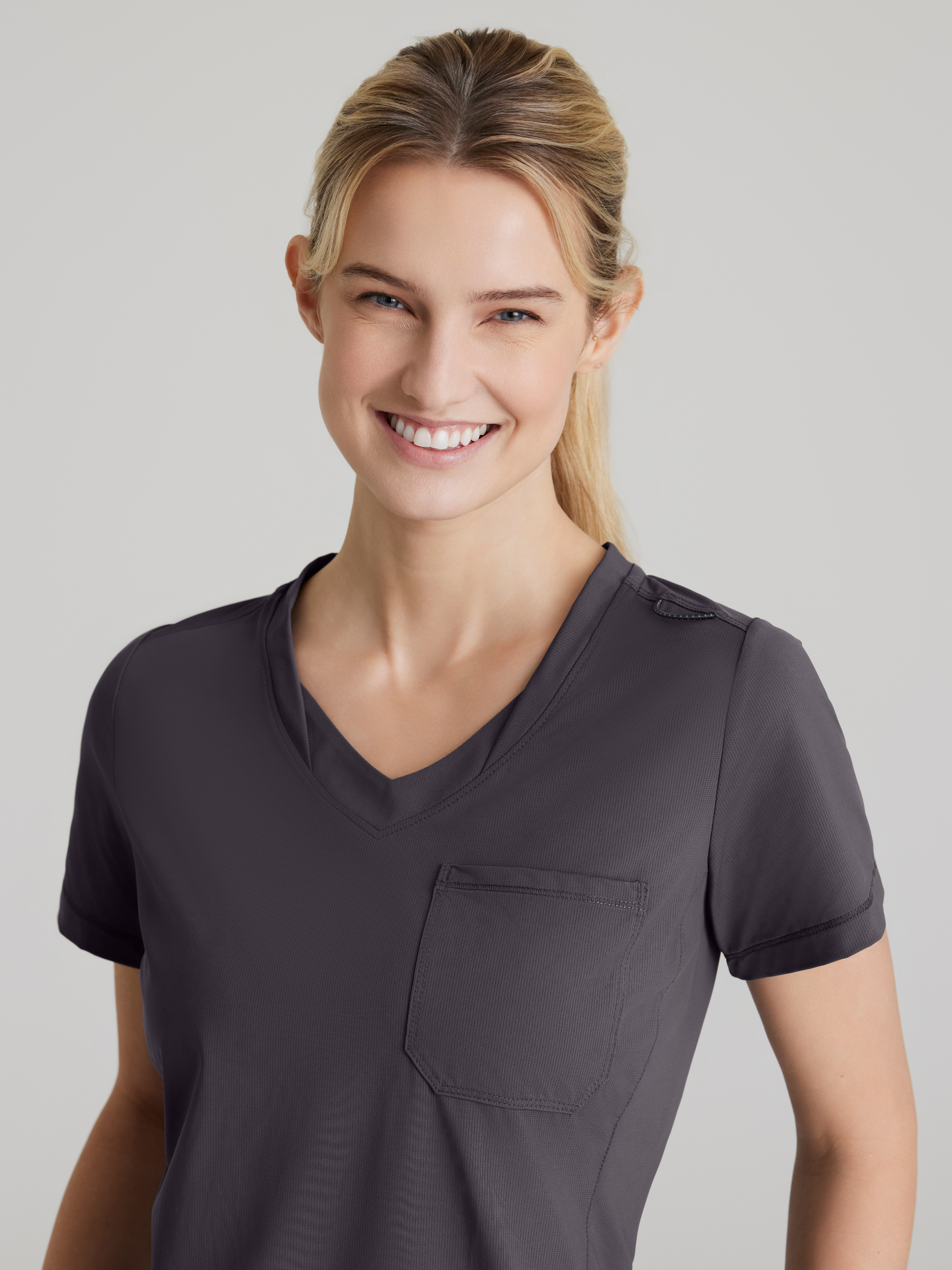 Flow 1-Pocket Tulip Hem Top Skechers™ by BARCO® Slip-ins