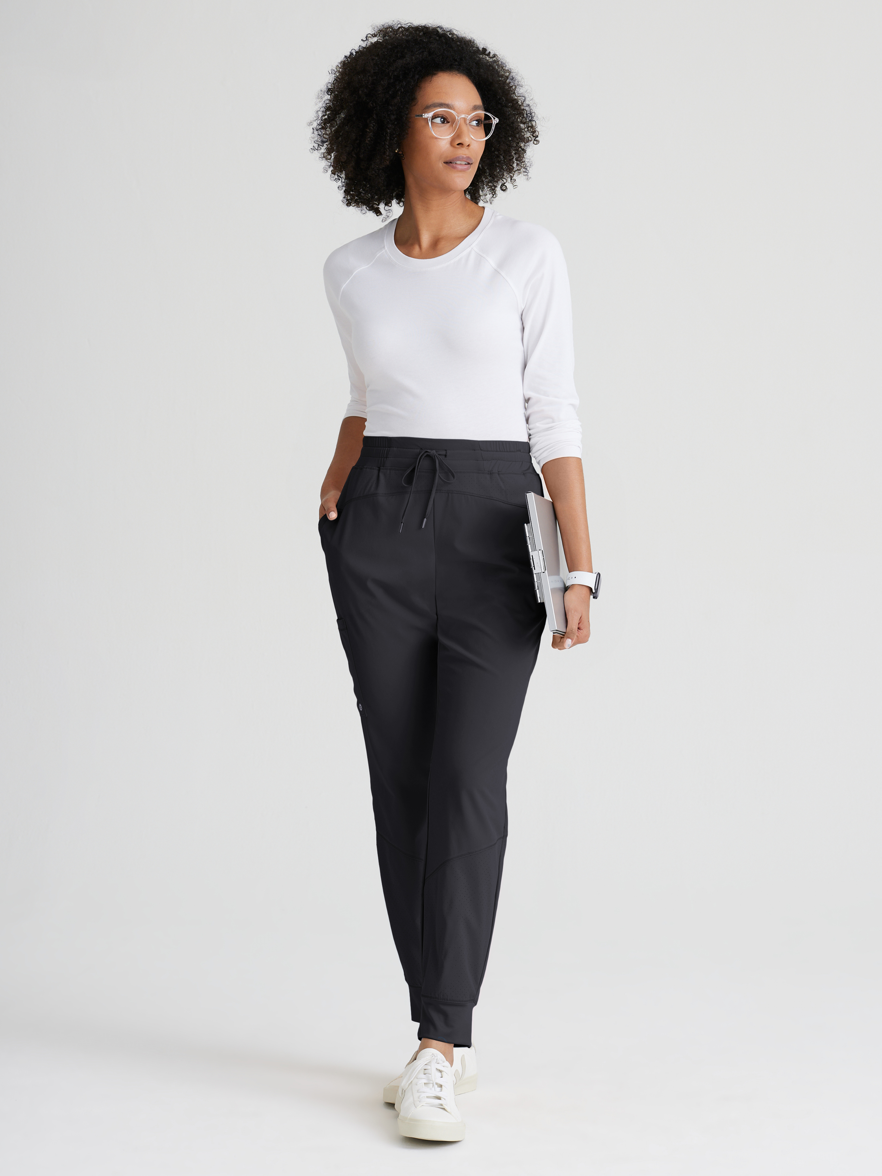 Boost 3-Pocket Mid-Rise Jogger Scrub Pant BARCO® One