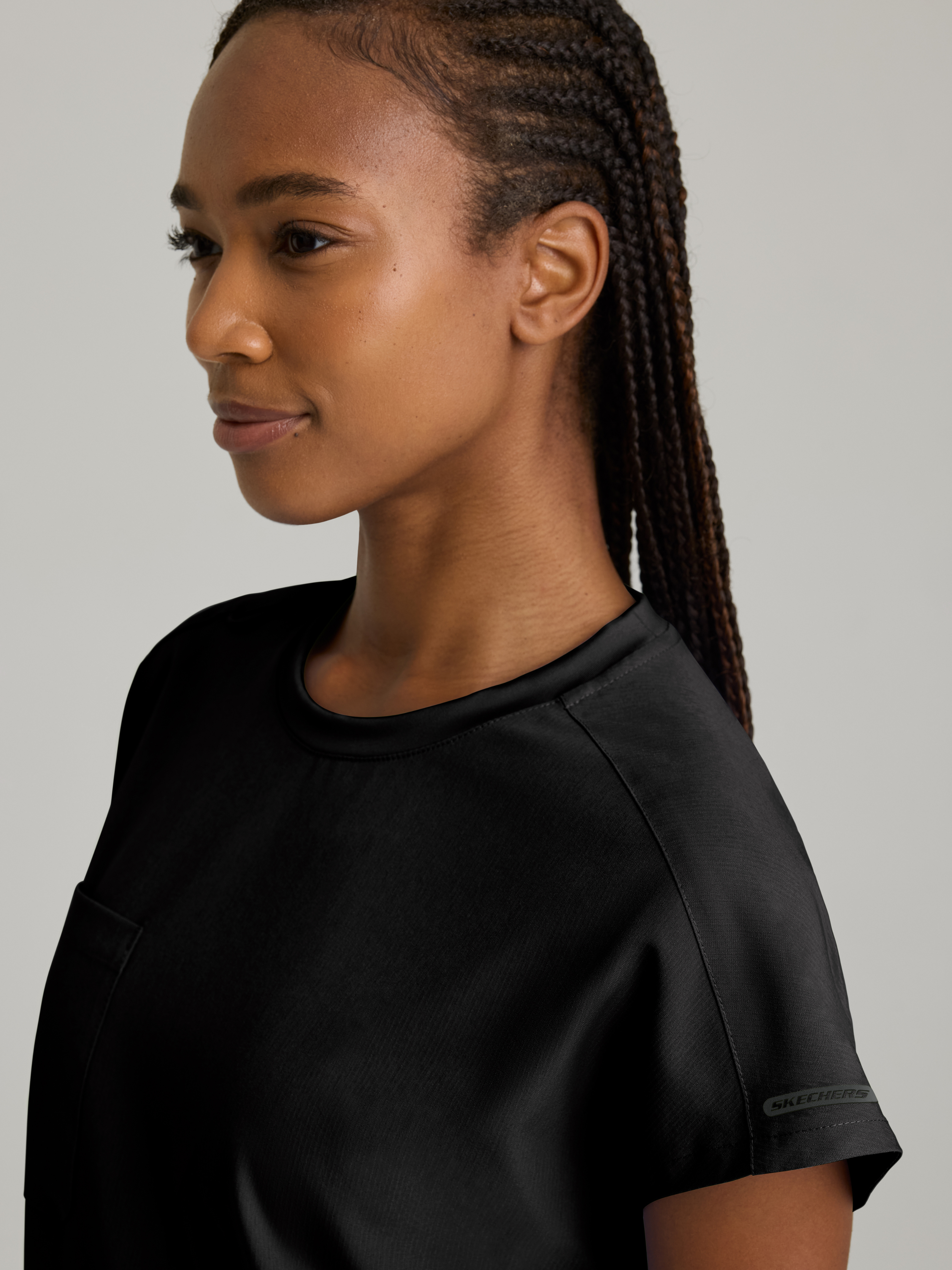 Fresh Women's 3-Pocket Crew Neck Dolman Sleeve Top Skechers™ by Barco