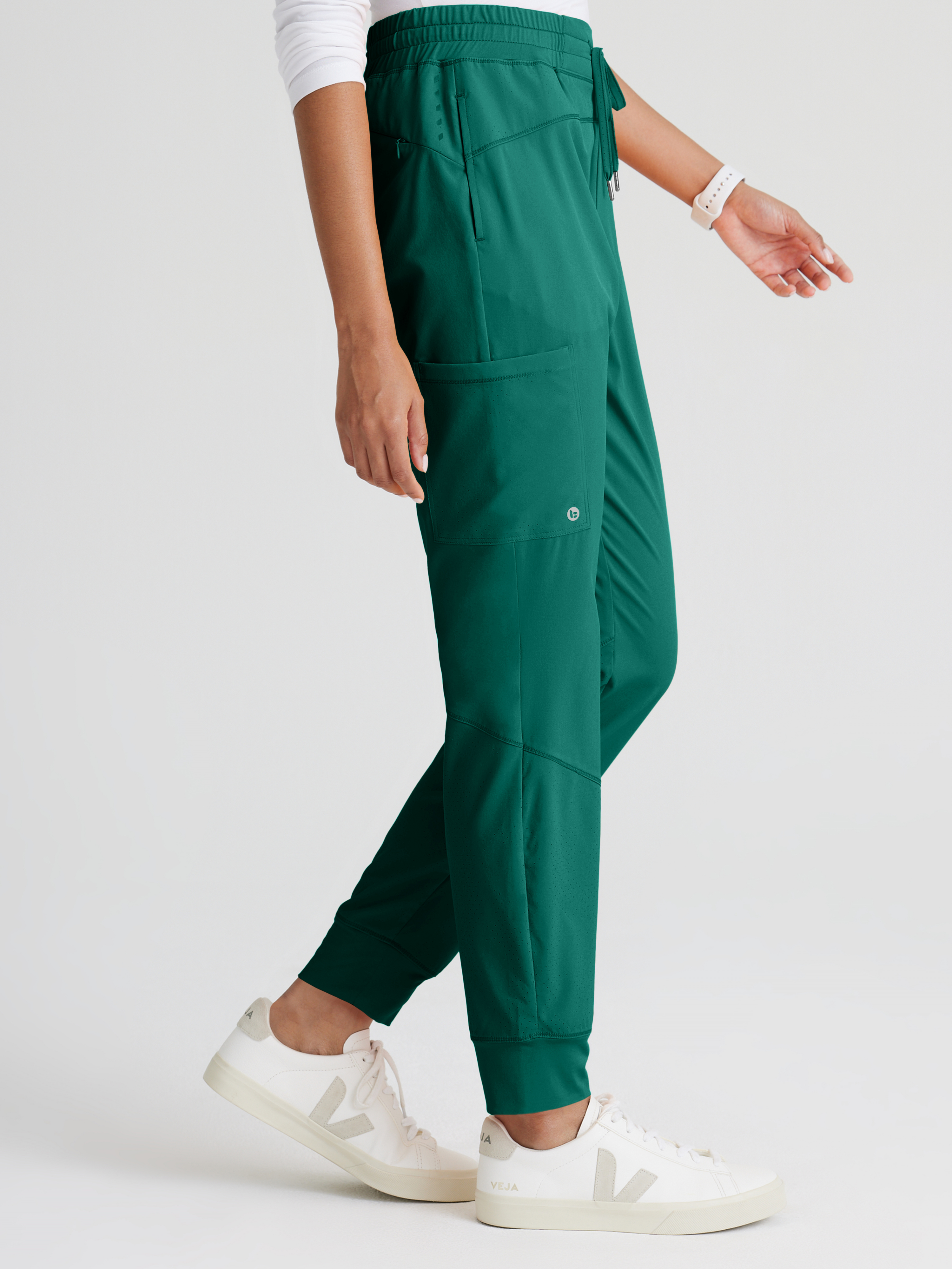 Boost 3-Pocket Mid-Rise Jogger Scrub Pant BARCO® One
