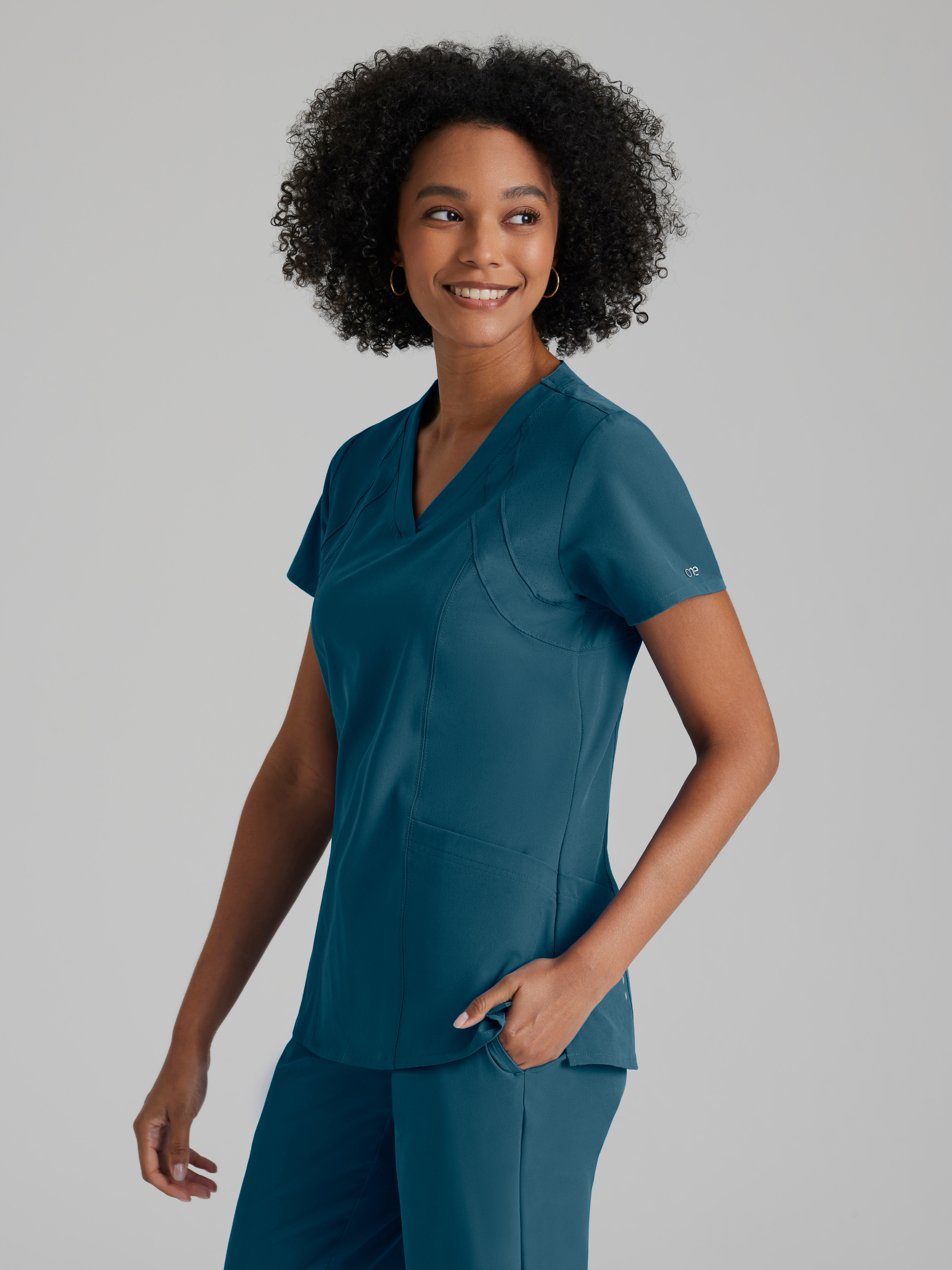 Racer 4-Pocket V-Neck Scrub Top BARCO® One