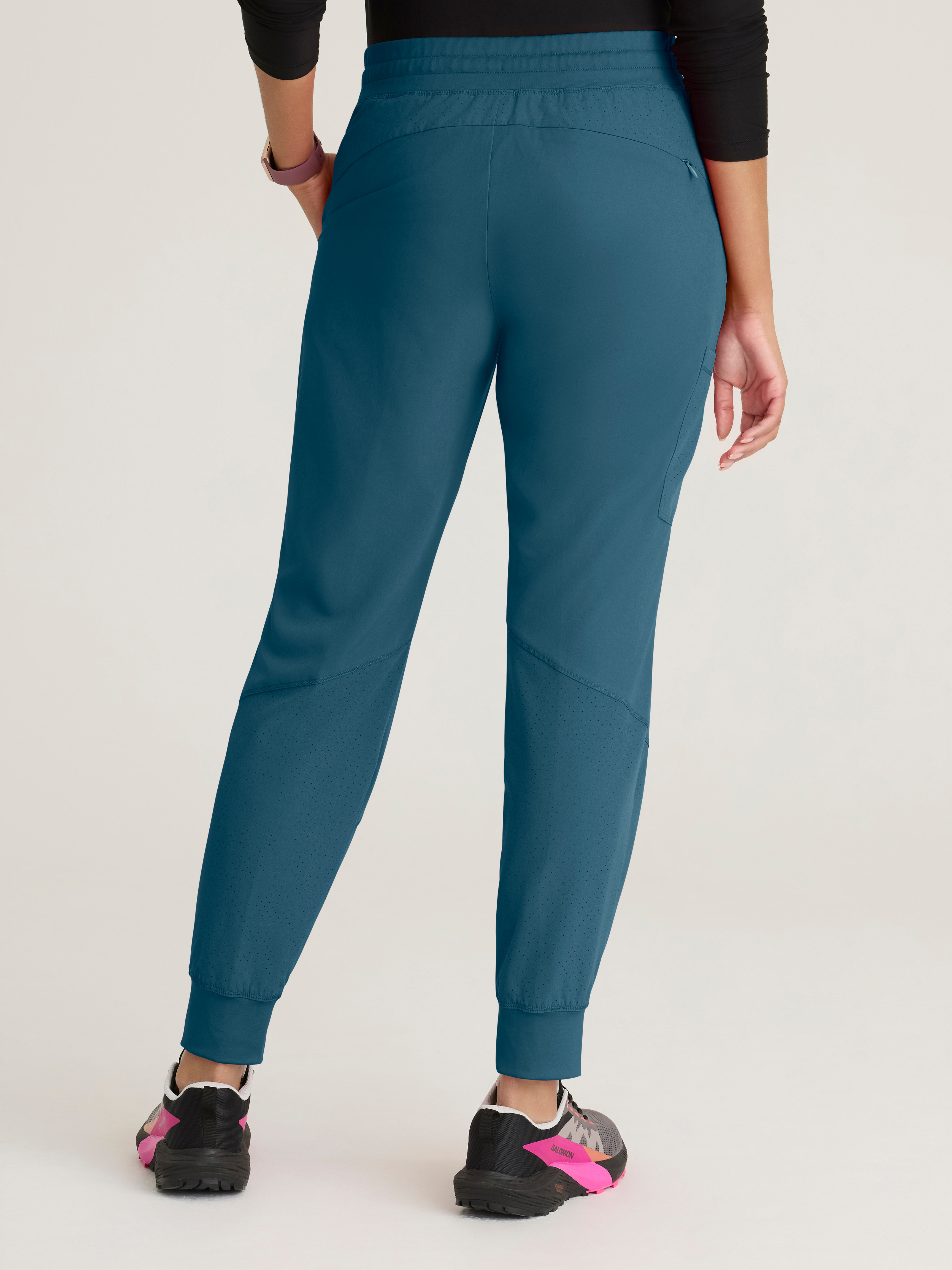 Boost 3-Pocket Mid-Rise Jogger Scrub Pant BARCO® One