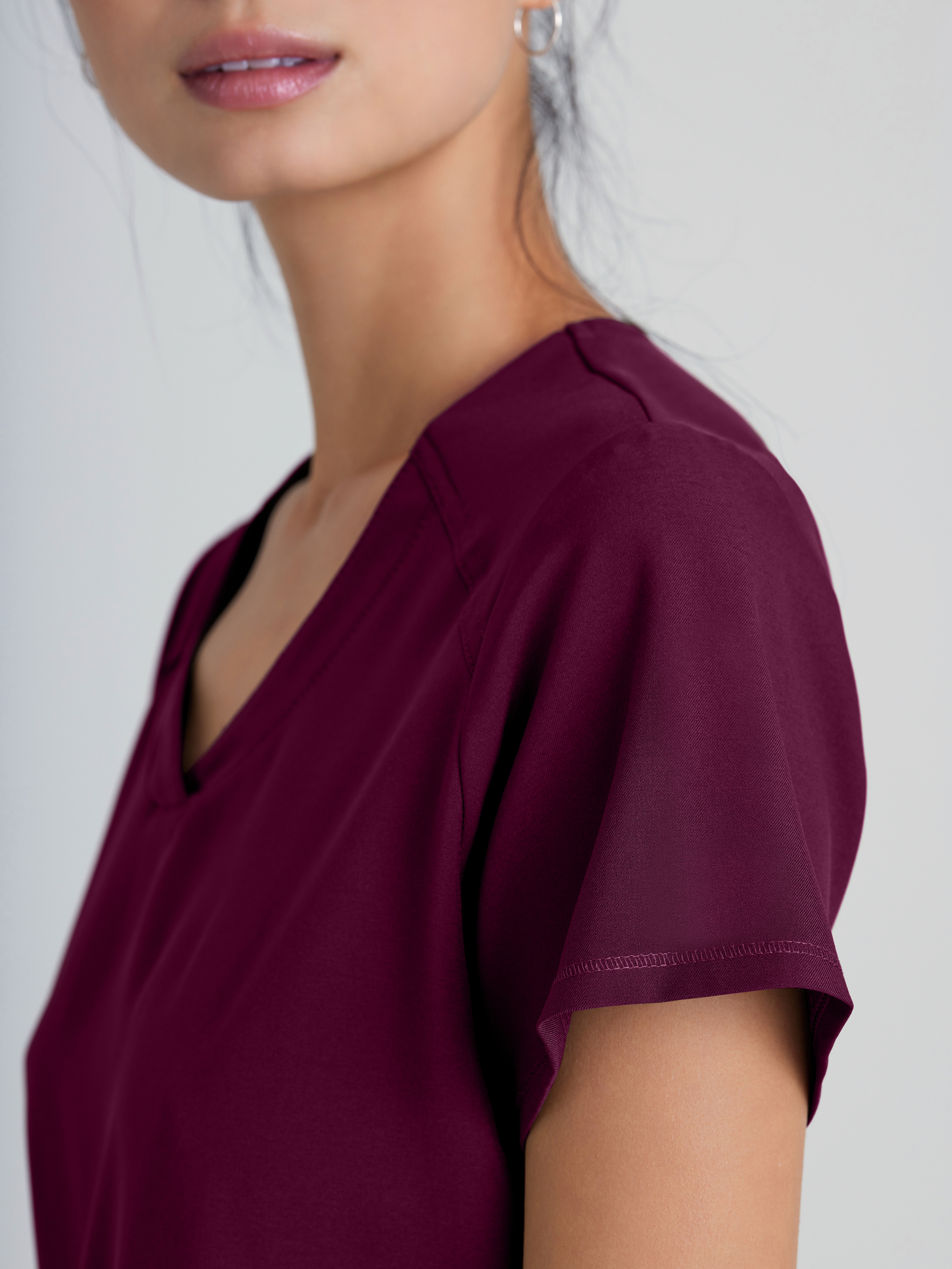 Rhythm 2-Pocket Ciclo® Scrub Top Grey's Anatomy™ by BARCO®  Evolve