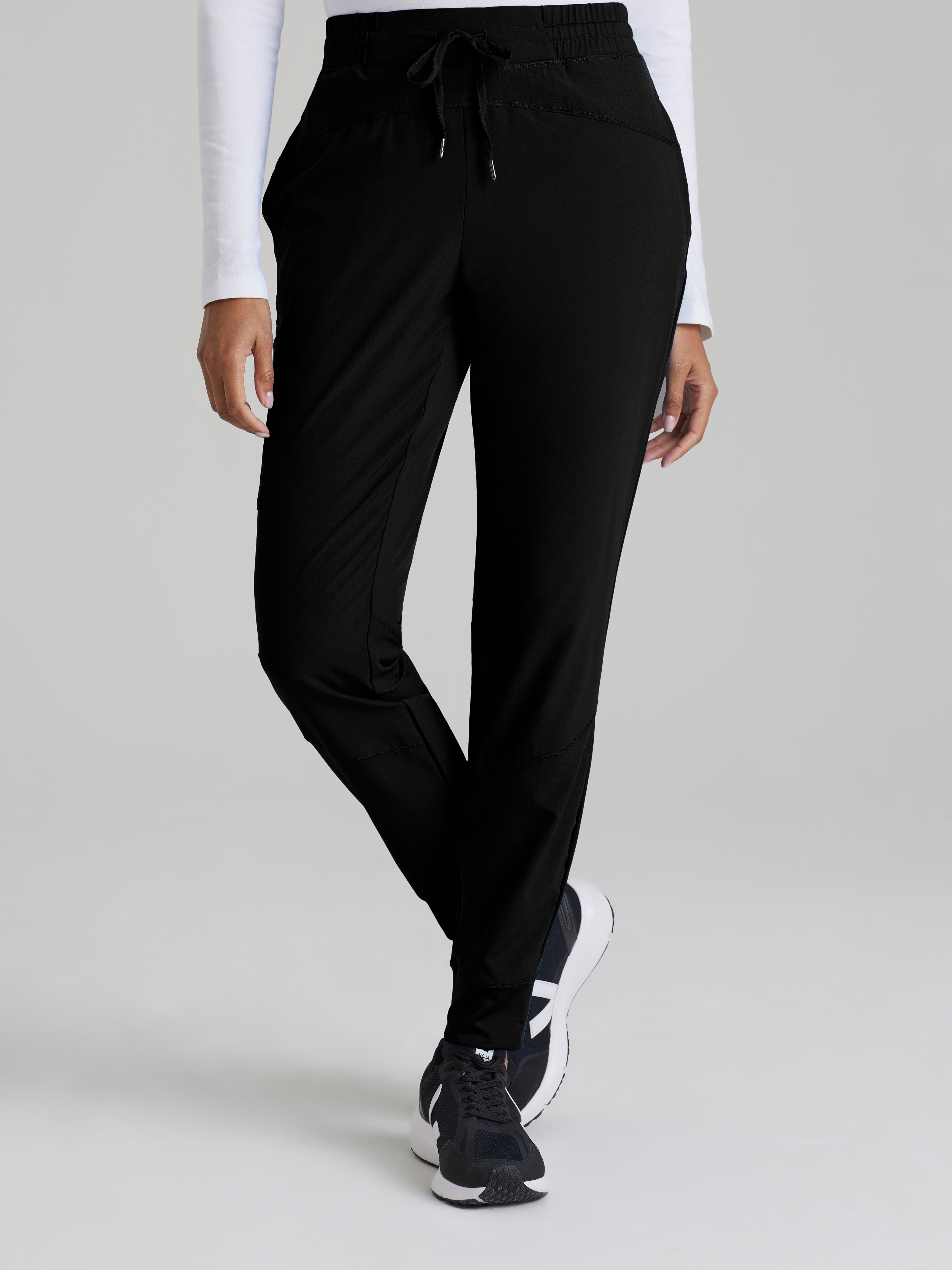 Boost 3-Pocket Mid-Rise Jogger Scrub Pant BARCO® One