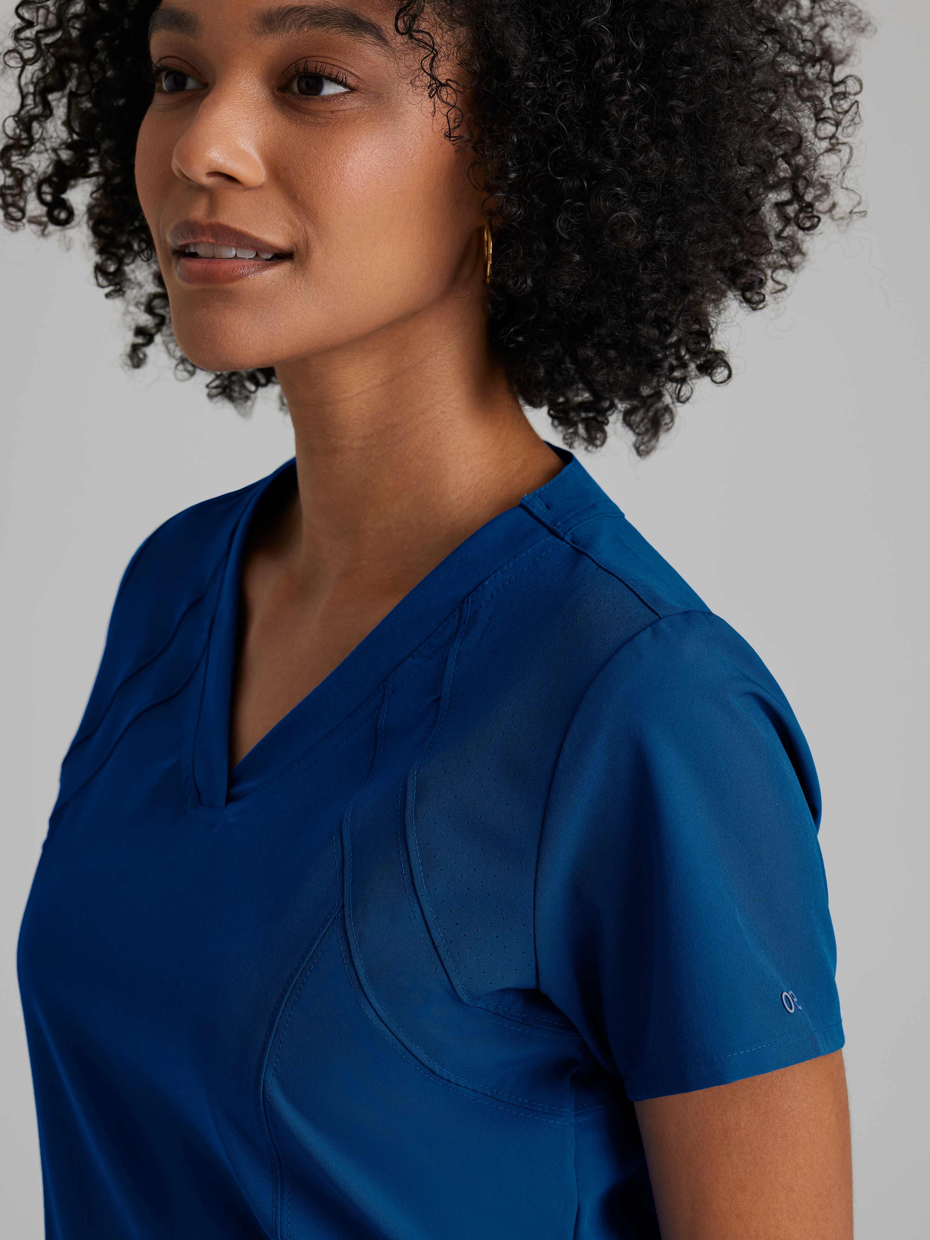 Racer 4-Pocket V-Neck Scrub Top BARCO® One