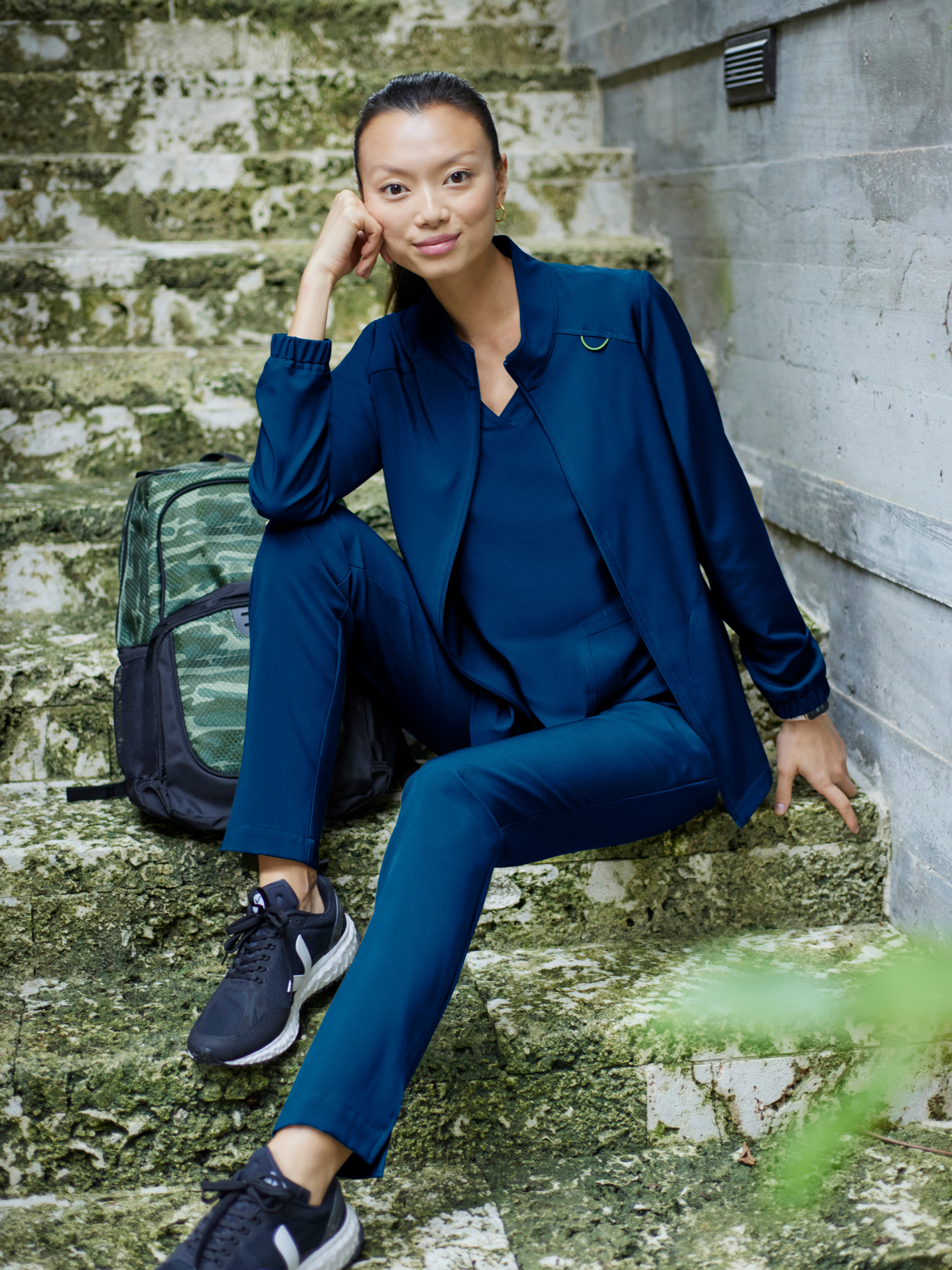 Terra 6-Pocket Mid-Rise Ciclo® Jogger Scrub Pant Grey's Anatomy™ by BARCO® Evolve