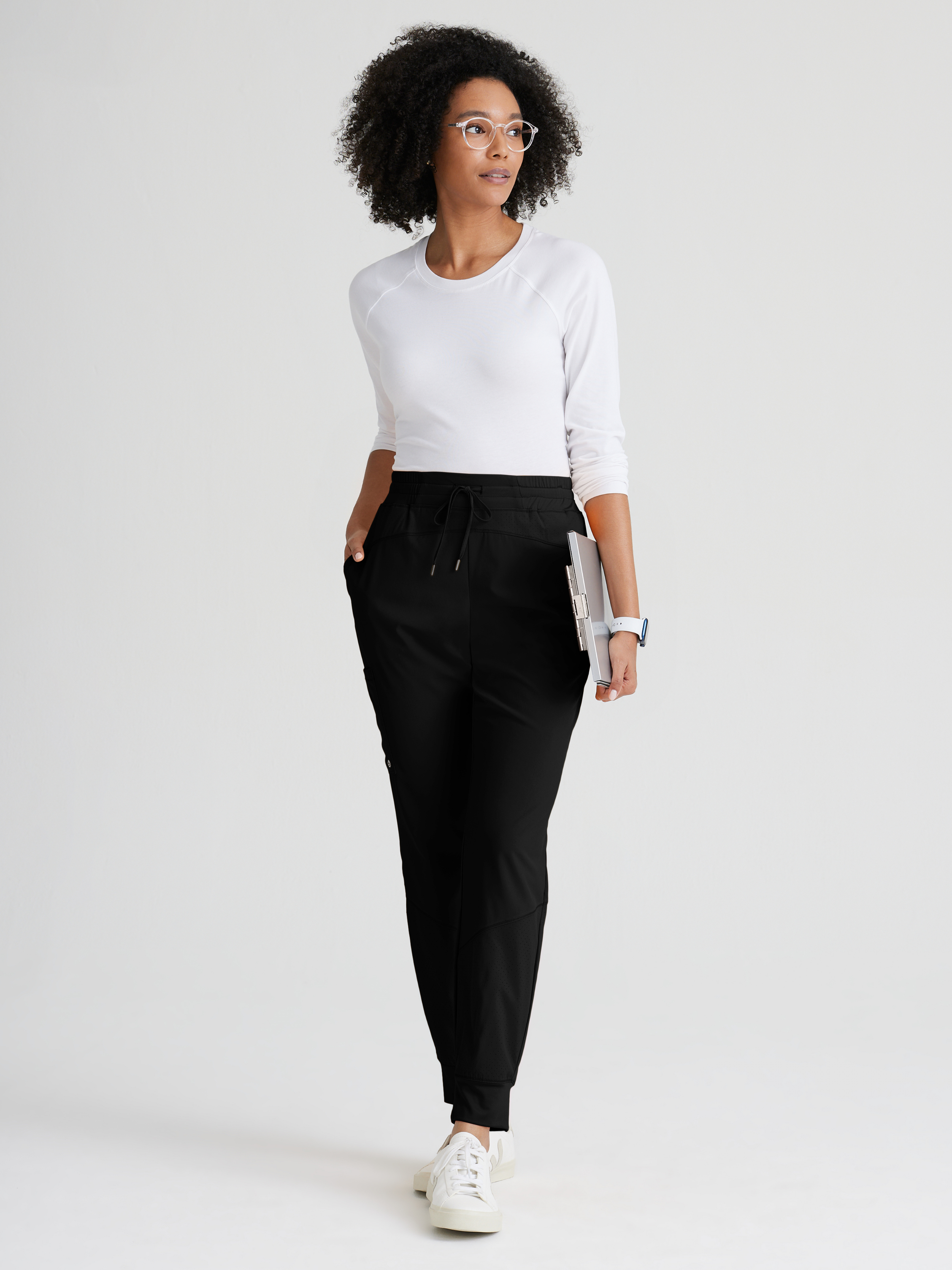 Boost 3-Pocket Mid-Rise Jogger Scrub Pant BARCO® One