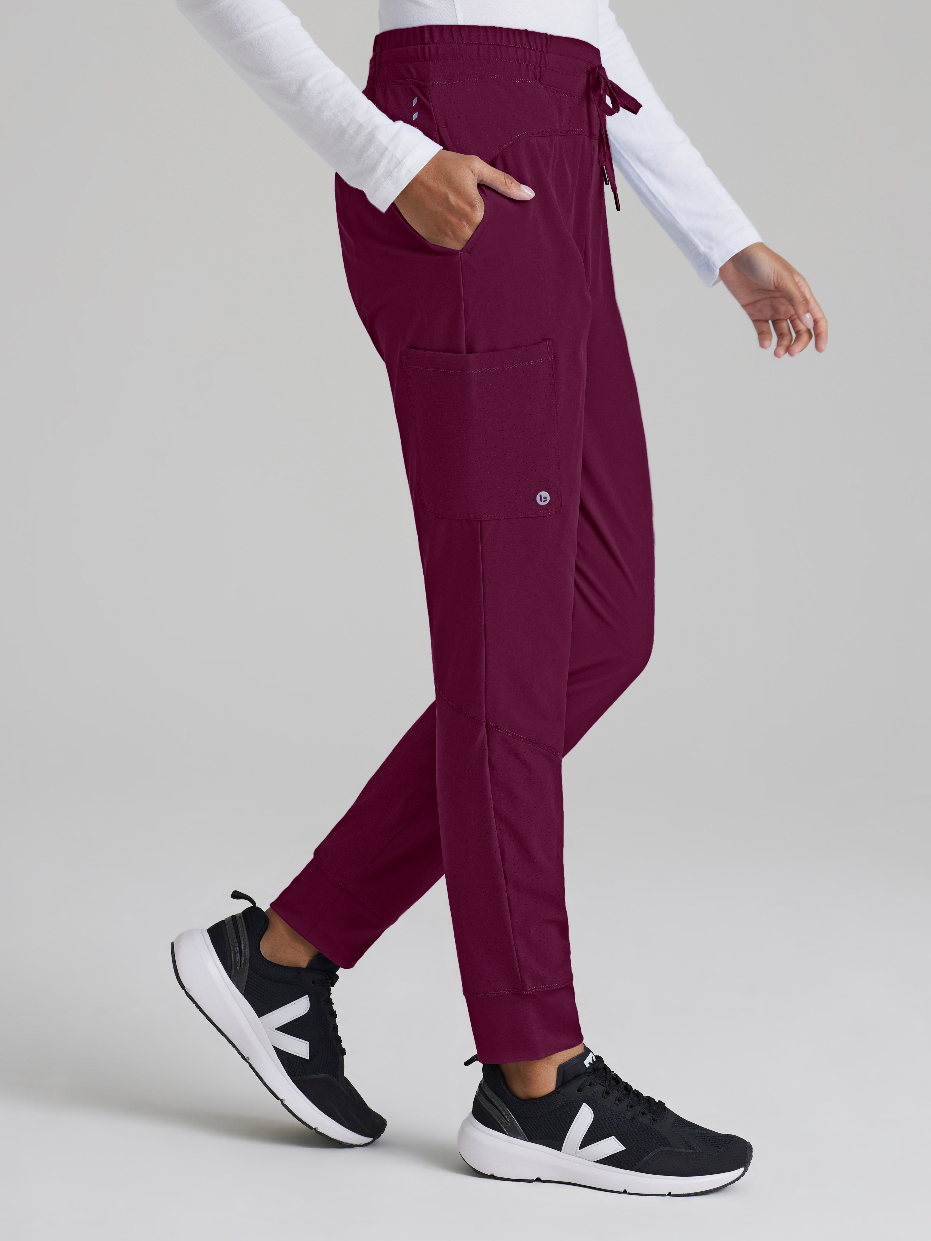 Boost 3-Pocket Mid-Rise Jogger Scrub Pant BARCO® One