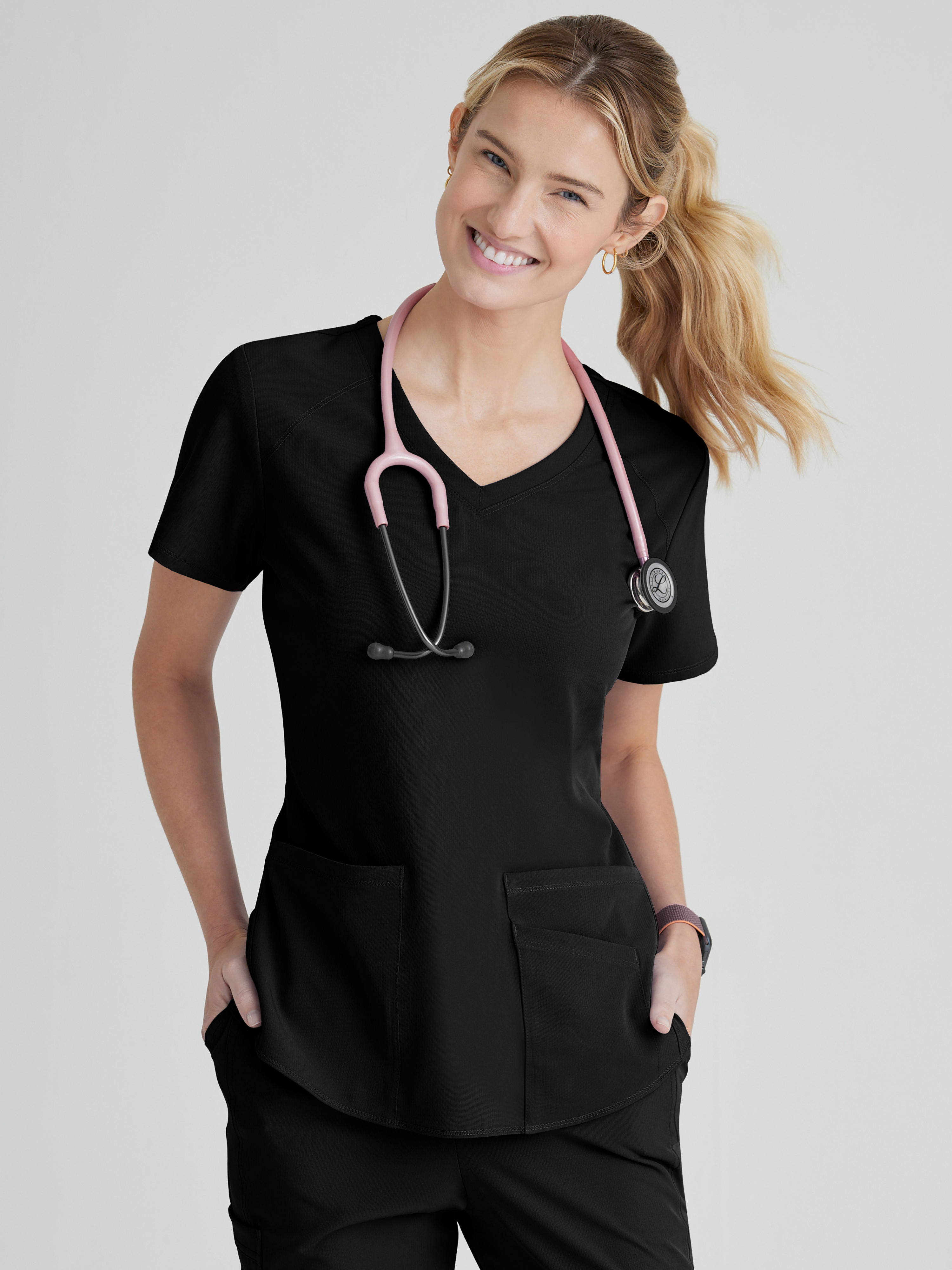 Breeze 3-Pocket Curved V-Neck Scrub Top Skechers™ by Barco