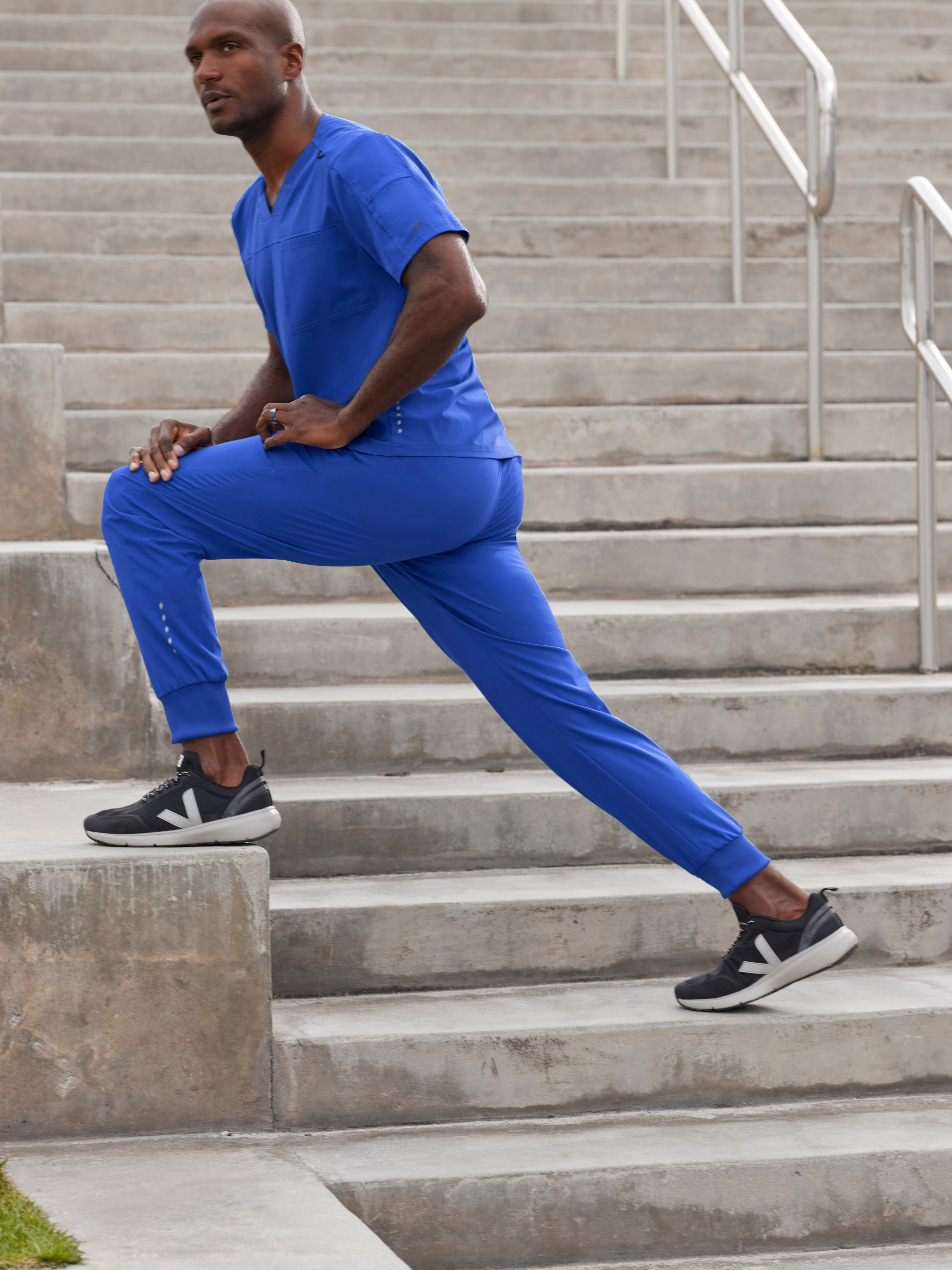 Velocity 2-Pocket V-Neck Scrub Top BARCO® One