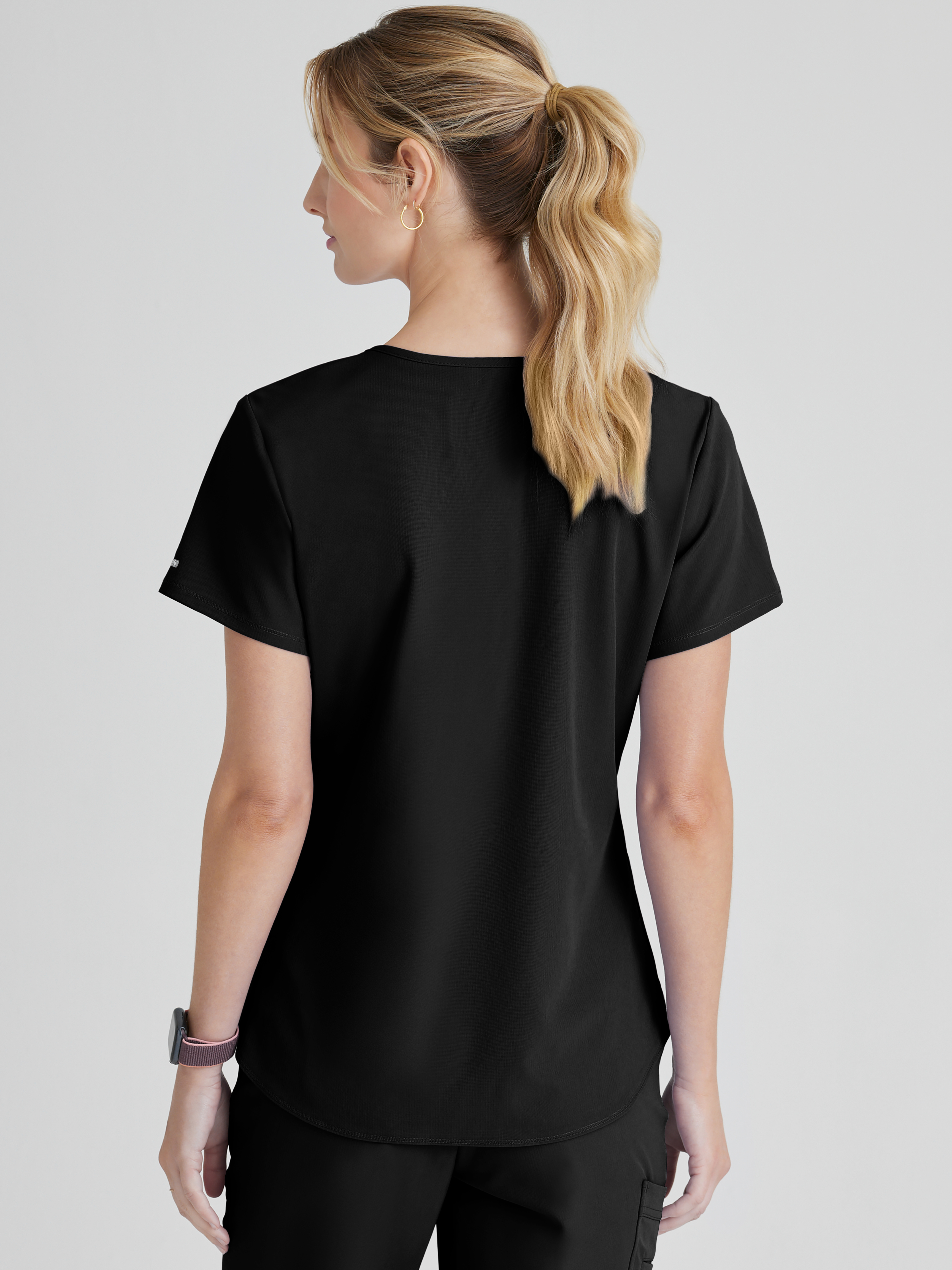 Breeze 3-Pocket Curved V-Neck Scrub Top Skechers™ by Barco