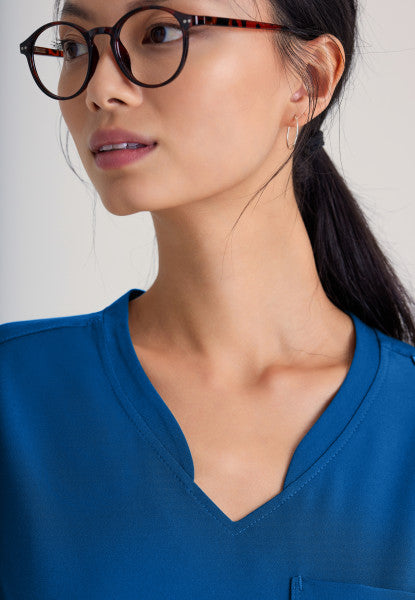 Women's Grey's Anatomy Evolve "Sway" Tuck-In SCRUB TOP